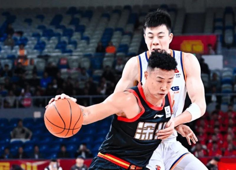 8868体育注册-CBA奖项4人双丰收！深圳2将成赢家，徐昕与庞峥麟打出身价！